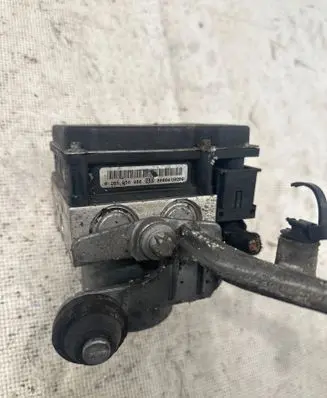 Mercedes-Benz A W169 ABS Pump 0265950986 8880400260