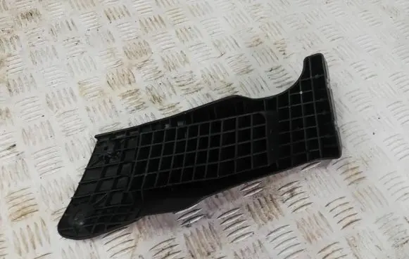 Citroen C3 Front bumper mounting bracket 9658143880