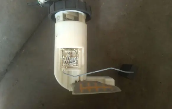 Peugeot 106 In-tank fuel pump 9626061780