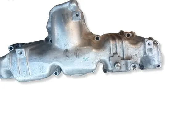 Volkswagen Tiguan Intake manifold 03L129711E