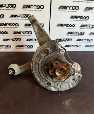 BMW 5 G30 G31 Front wheel hub spindle knuckle