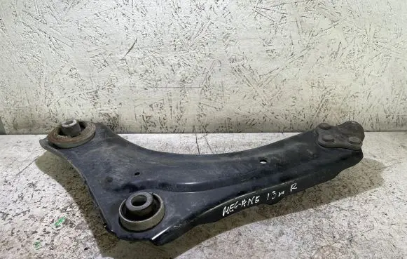 Renault Megane III Front lower control arm/wishbone