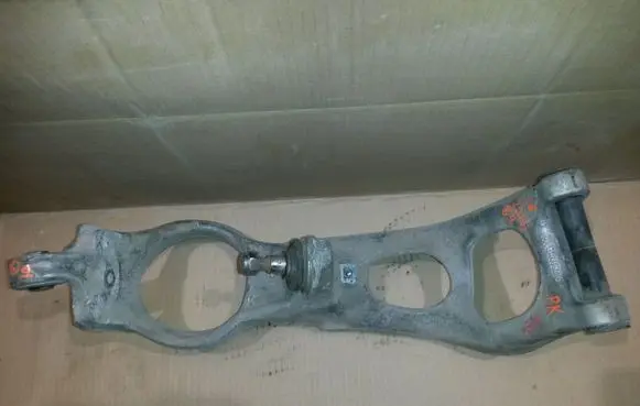 Citroen C6 Front lower control arm/wishbone 9661544680 9661544680G