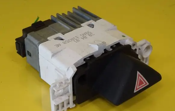 Ford Focus Hazard light switch 98AG13A350AE