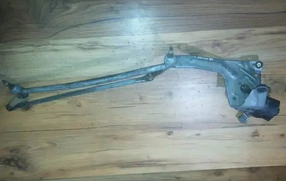 Renault Megane I Front wiper linkage and motor 7700834388