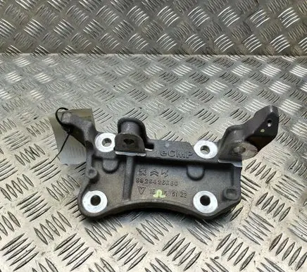 Peugeot 2008 II Engine mounting bracket 9826426680
