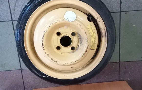 Honda Civic R14 spare wheel 000