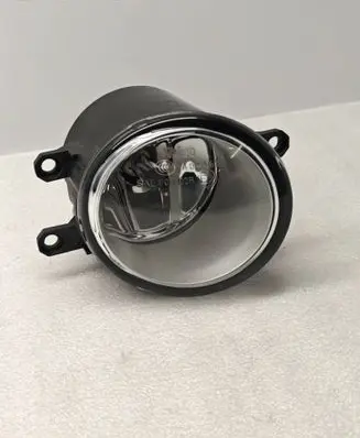 Toyota Avensis T270 Front fog light 89210656 A044633 89211862