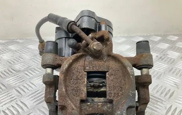 Rear brake caliper