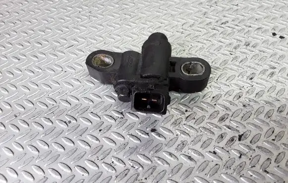 Ford Mondeo Mk III Crankshaft position sensor XS7Q6023AC