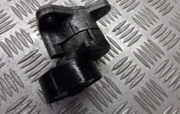 Dodge Caliber Alternator belt tensioner pulley 