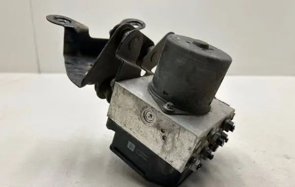 Volkswagen PASSAT B7 ABS Pump 3AA614109AG 17654056 54085622T