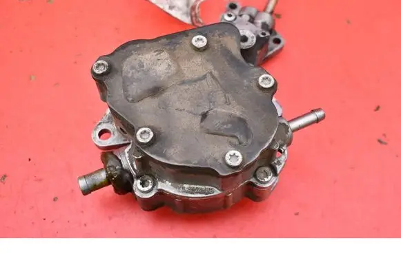 Audi A4 S4 B6 8E 8H Vacuum pump 038145209A