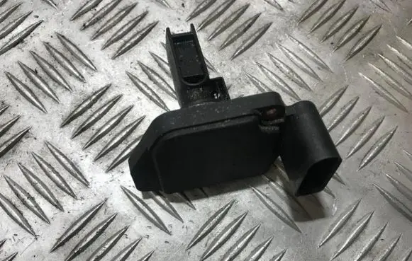 Audi A8 S8 D3 4E Mass air flow meter 057906461d afh70m32