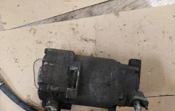 Nissan Leaf I (ZE0) Air conditioning (A/C) compressor (pump) CYXN7060AJ 9192000 540295