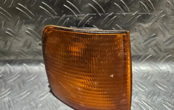 Front indicator light