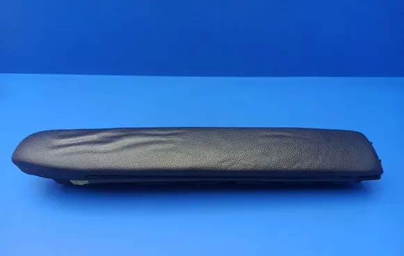 Mercedes-Benz S W221 Front door storage pocket/box A2217270266 P0106312