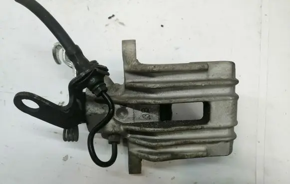 Volkswagen Scirocco Rear brake caliper