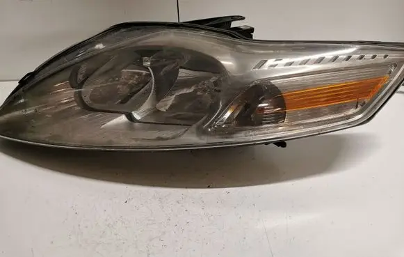 Ford Mondeo MK IV Headlight/headlamp