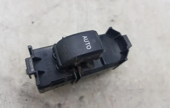 Toyota Corolla Verso AR10 Electric window control switch 8403053020 5125287 T55302