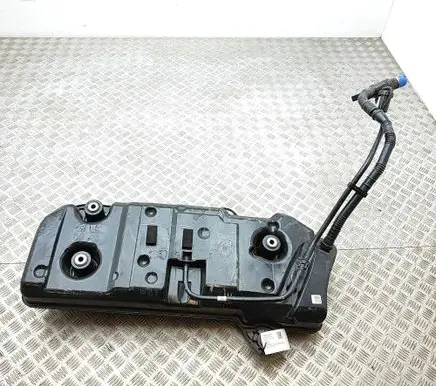 Mercedes-Benz GLE W167 AdBlue liquid reservoir A1674703205 A0994713600