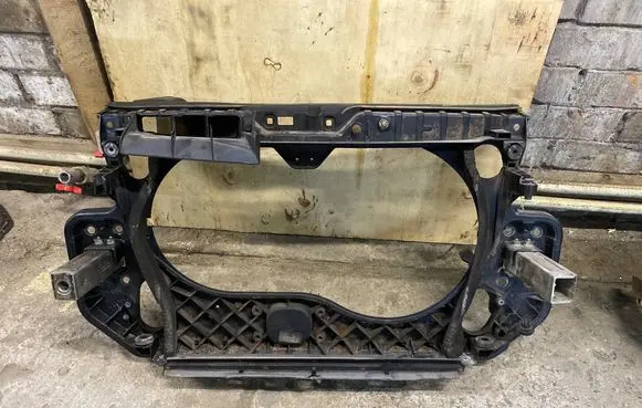 Audi A6 S6 C6 4F Radiator support slam panel bracket 