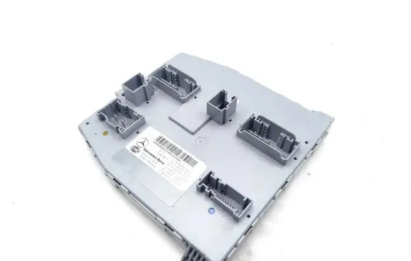 Mercedes-Benz C W205 Comfort/convenience module A2059006330 5DK01077278 A2059013904