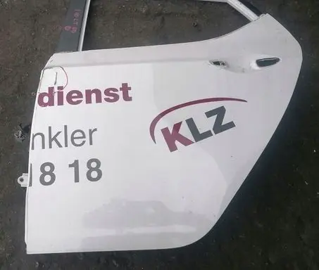 Hyundai i10 Rear door