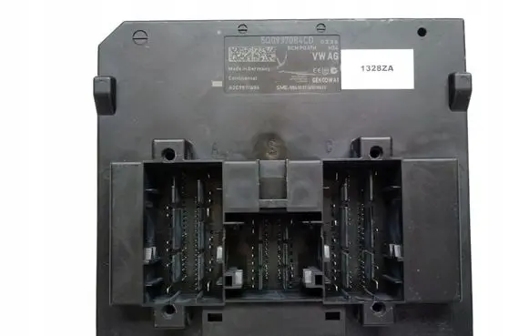 Seat Leon (5F) Engine control unit/module ECU 5Q0937084CD BCMPQ37H
