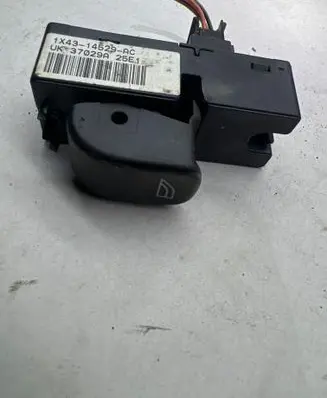 Electric window control switch