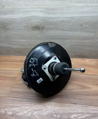 Volkswagen Caddy Brake booster 1T1614105AG U00037NF 252578744304