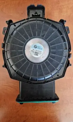 BMW X3 G01 Subwoofer speaker 6811926
