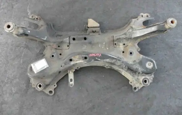 Toyota Avensis T270 Front axle beam IMPRK1104797