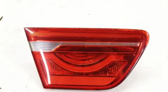 Jaguar XE Rear/tail lights 5777349