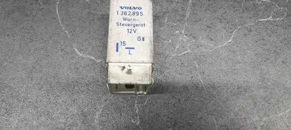 Volvo 850 Fuel pump relay 1362895