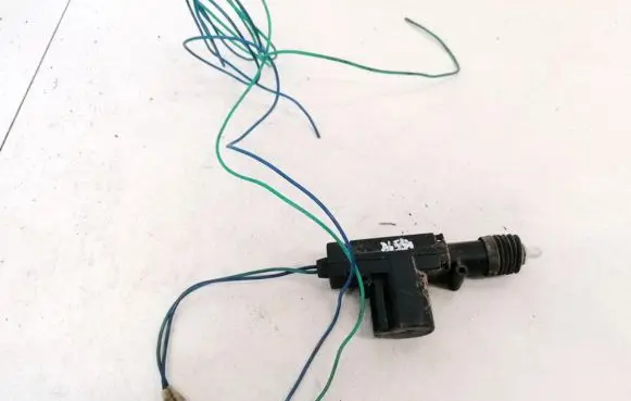 Volkswagen Golf III Central locking motor 