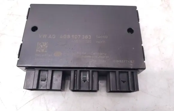 Audi A6 S6 C7 4G Tow bar trailer control unit/module 4G8907383
