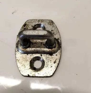 Opel Zafira A Front door lock loop/hook striker