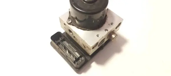 Nissan Navara D40 ABS Pump 47660EB32A 06210204634 00401196D1