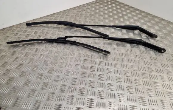 Peugeot 508 RXH Windshield/front glass wiper blade 9686437680