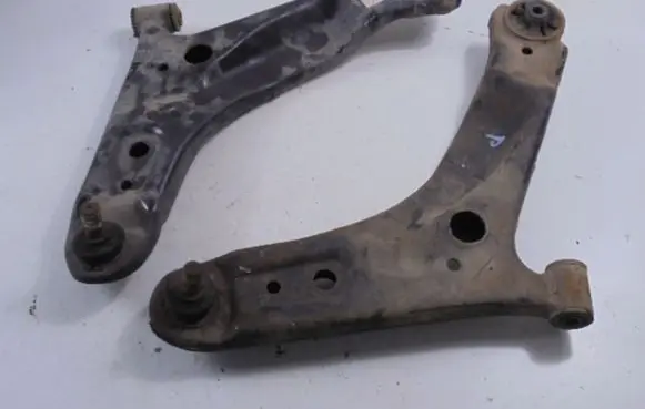 KIA Picanto Front lower control arm/wishbone