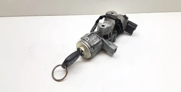 Toyota Avensis T250 Ignition lock N0501517 N05015178 450200504