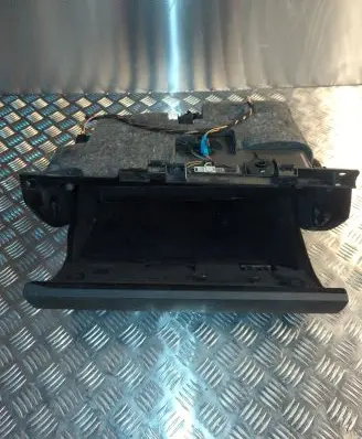 Mercedes-Benz E W212 Glove box A2126300391