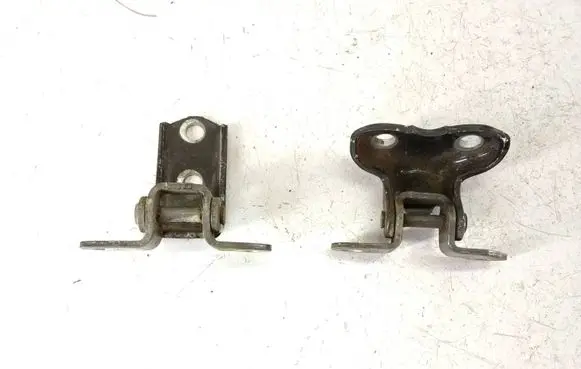 Toyota Avensis T250 Front door hinges set 