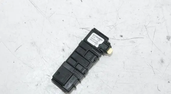 Mercedes-Benz C W204 Oil temperature sensor A1729058200