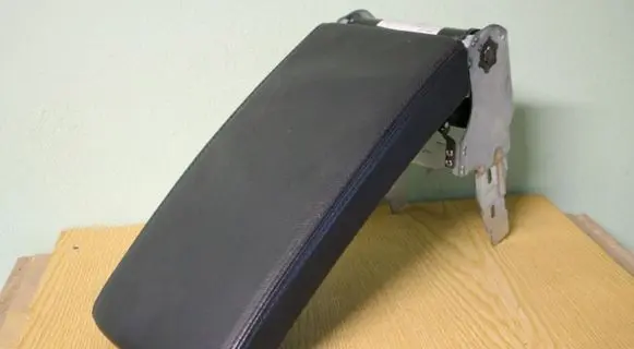 Volkswagen PASSAT B6 Armrest 3C0864207M