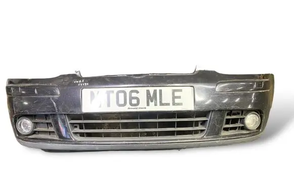Volkswagen Golf V Front bumper