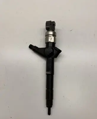 Nissan Almera N16 Fuel injector 16600BN801