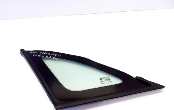 Opel Crossland X Rear side window 13478713 13478715