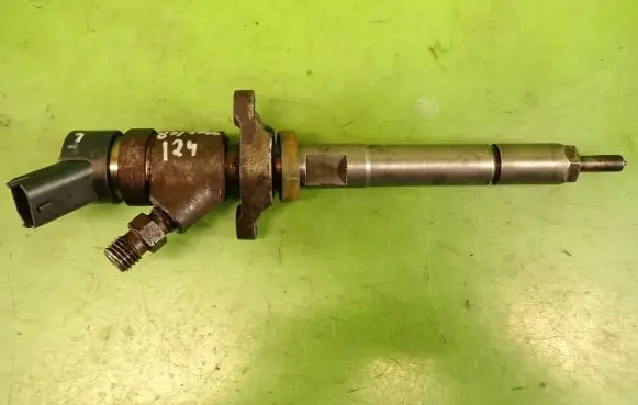 Ford C-MAX I Fuel injector 0445110188
